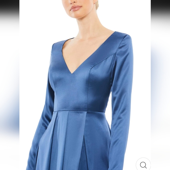 Ieena by Mac Duggal SATIN V NECK LONG SLEEVE PLEATED GOWN - Picture 4 of 4